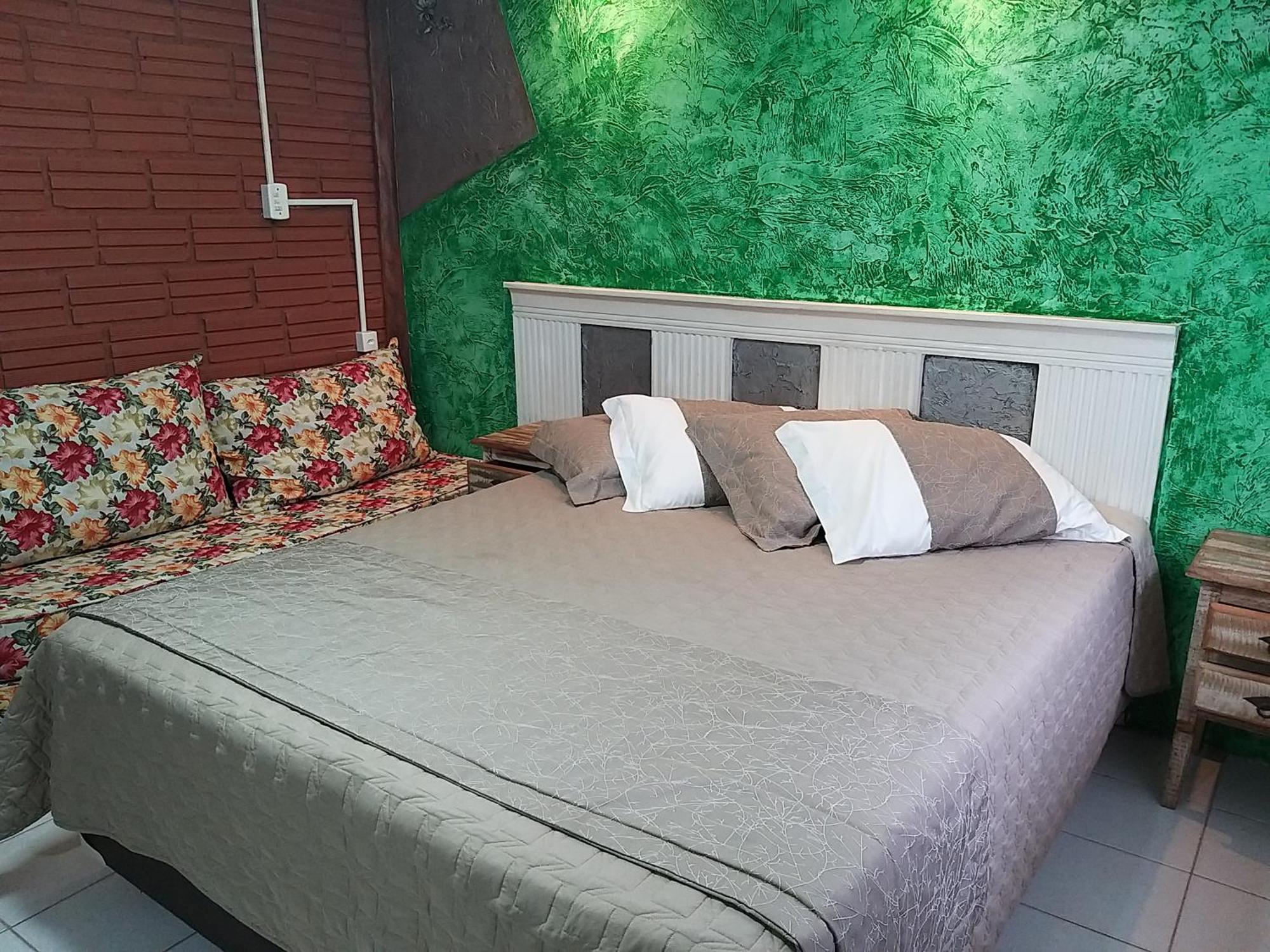 A Ilha Verde Hotel Pousada Na Praia Ilha do Mel Eksteriør bilde